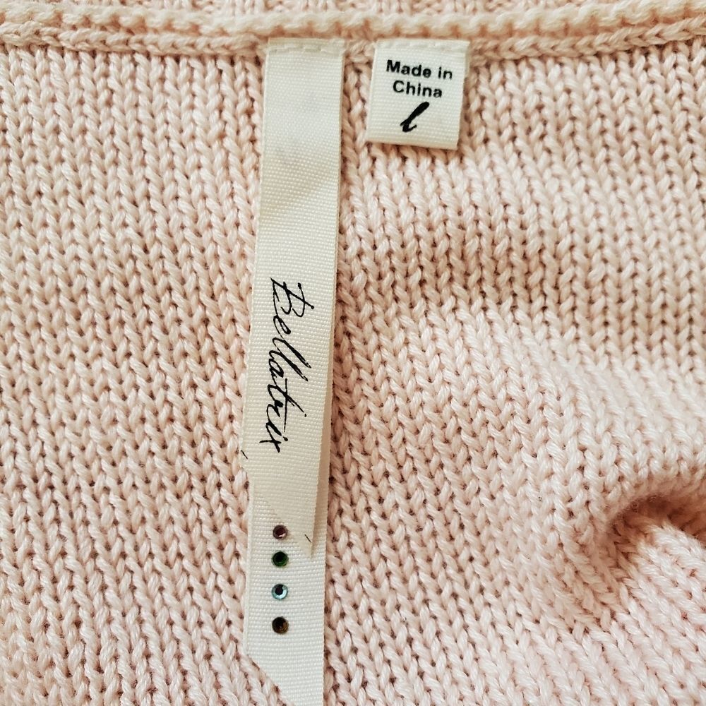 🔹️Bellatrix Pink Open Knit Faux Pearl Adorned Sweater Large - Picture 9 of 11